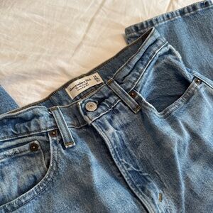 Abercrombie & Fitch 90s Ultra High Rise Straight Leg Jeans
